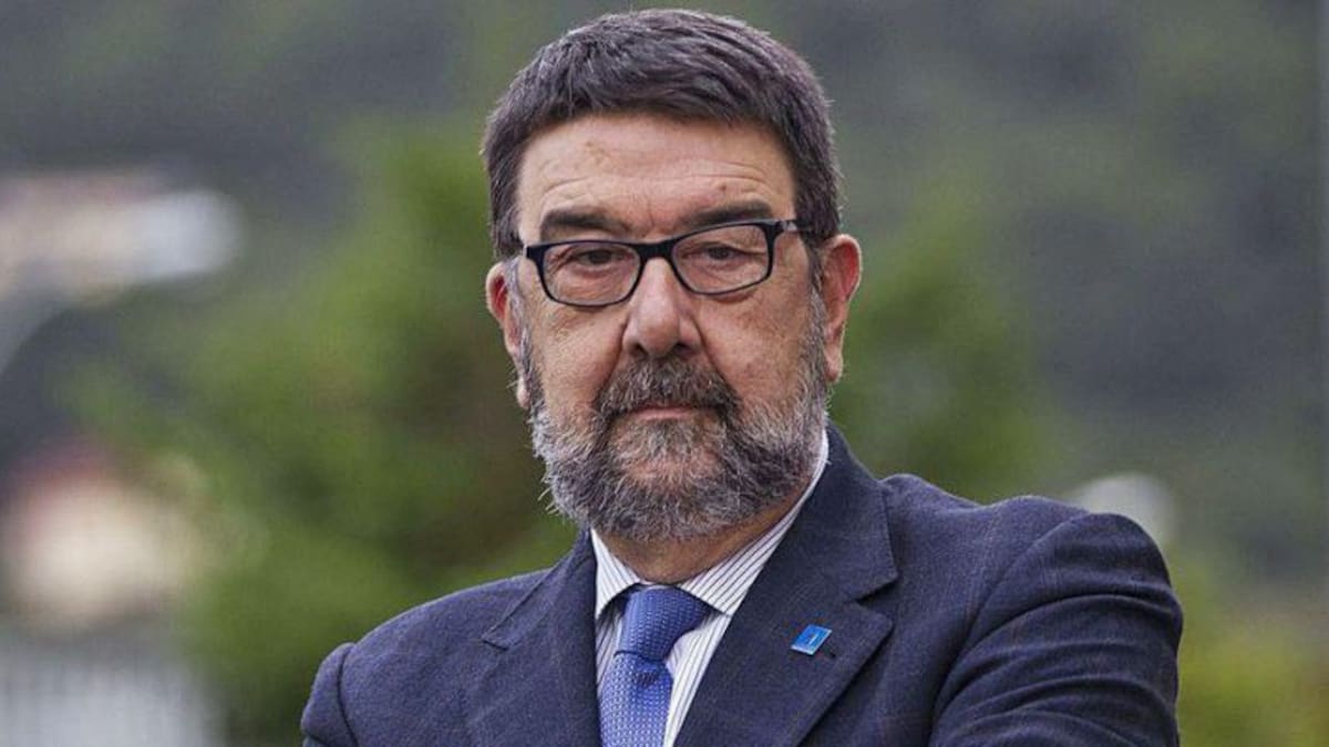 Entrevista a Juan Gestal, catedrático de medicina y salud pública de la USC (2/11/2020)