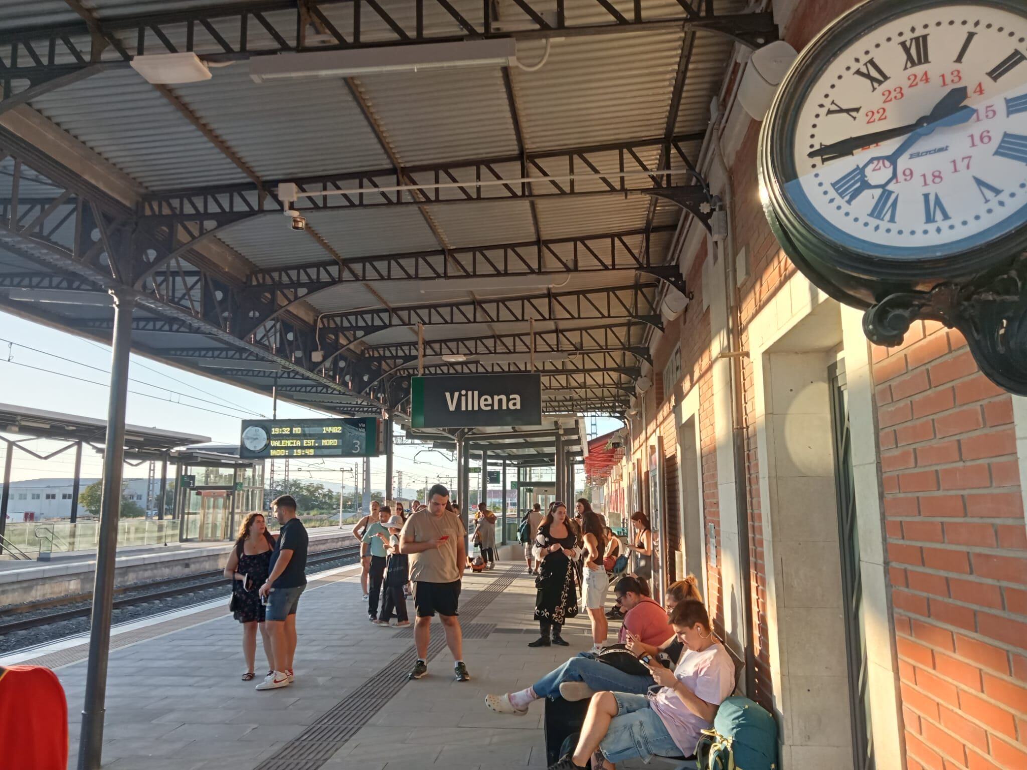 Estación convencional de tren de Villena