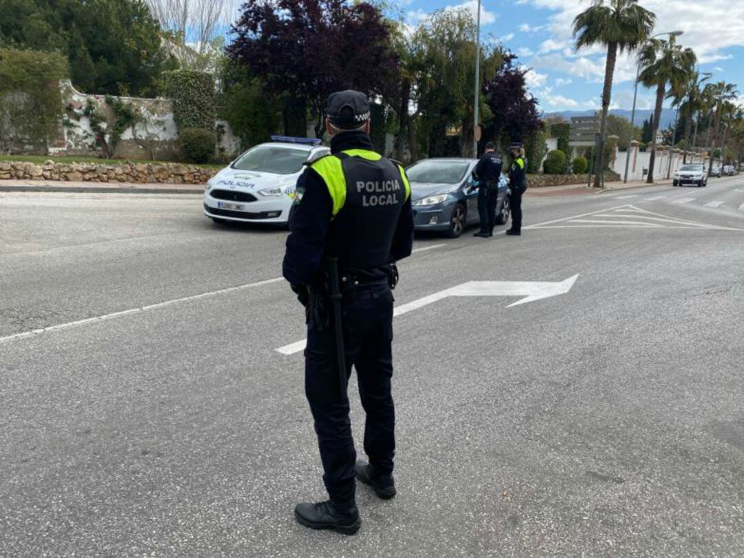 Control de la Policía Local de Ronda en Avenida Andalucía