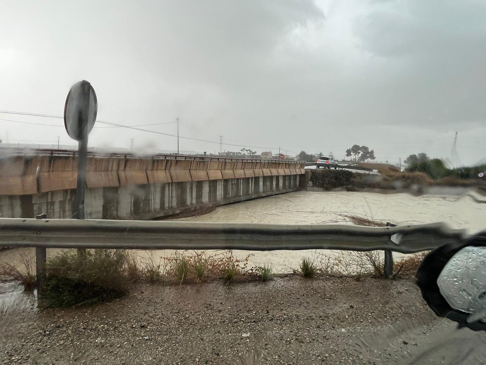 Imagen del Canal de Abanilla, que ha visto aumentado su nivel en dos metros