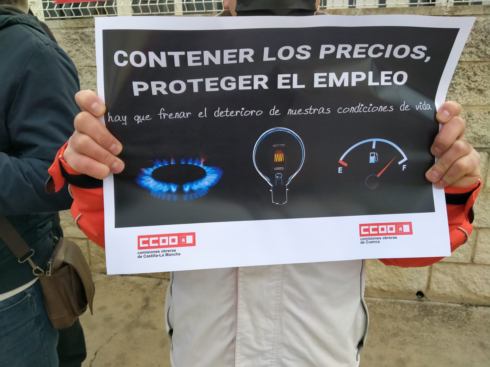 Cartel de la campaña de CCOO para pedir la contención de precios