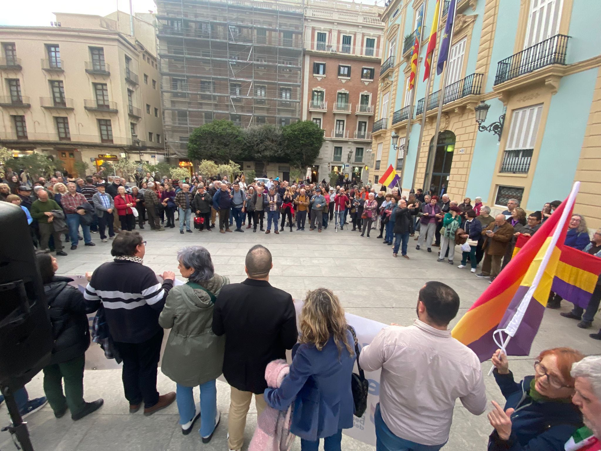 Concentración contra la ley de Concordia que preparan PP y Vox. Foto: Coordinadora d&#039;Associacions per la Memòria Democràtica del País Valencià