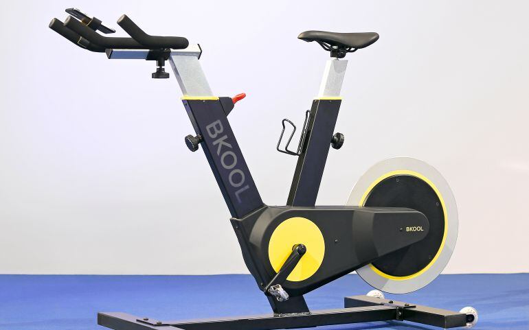 La smart bike de Bkool es una apuesta innovadora para el deporte en casa