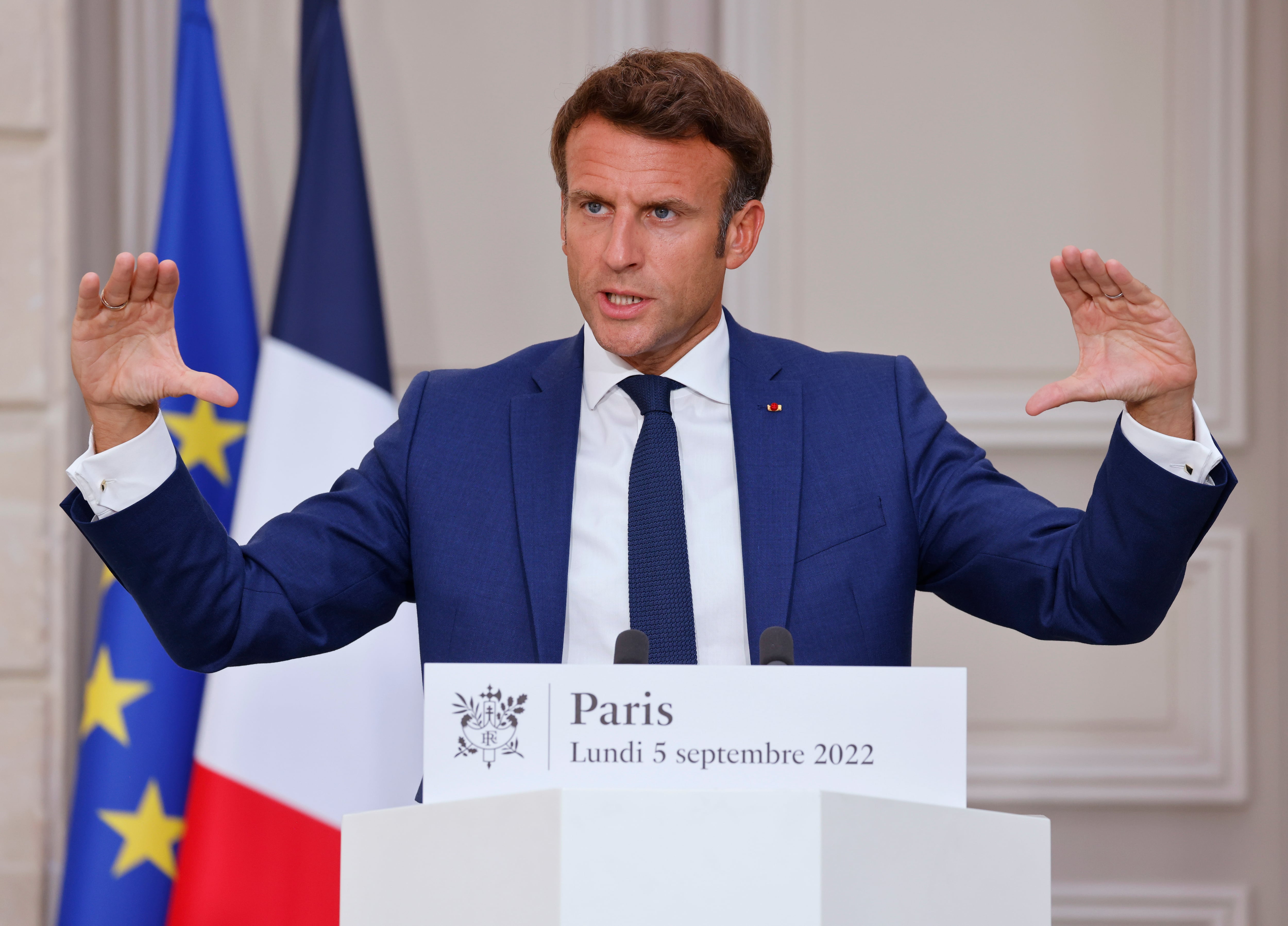 Emmanuel Macron da una rueda de prensa tras las palabras de Scholz (Francia, Alemania) EFE/EPA/LUDOVIC MARIN / POOL MAXPPP OUT