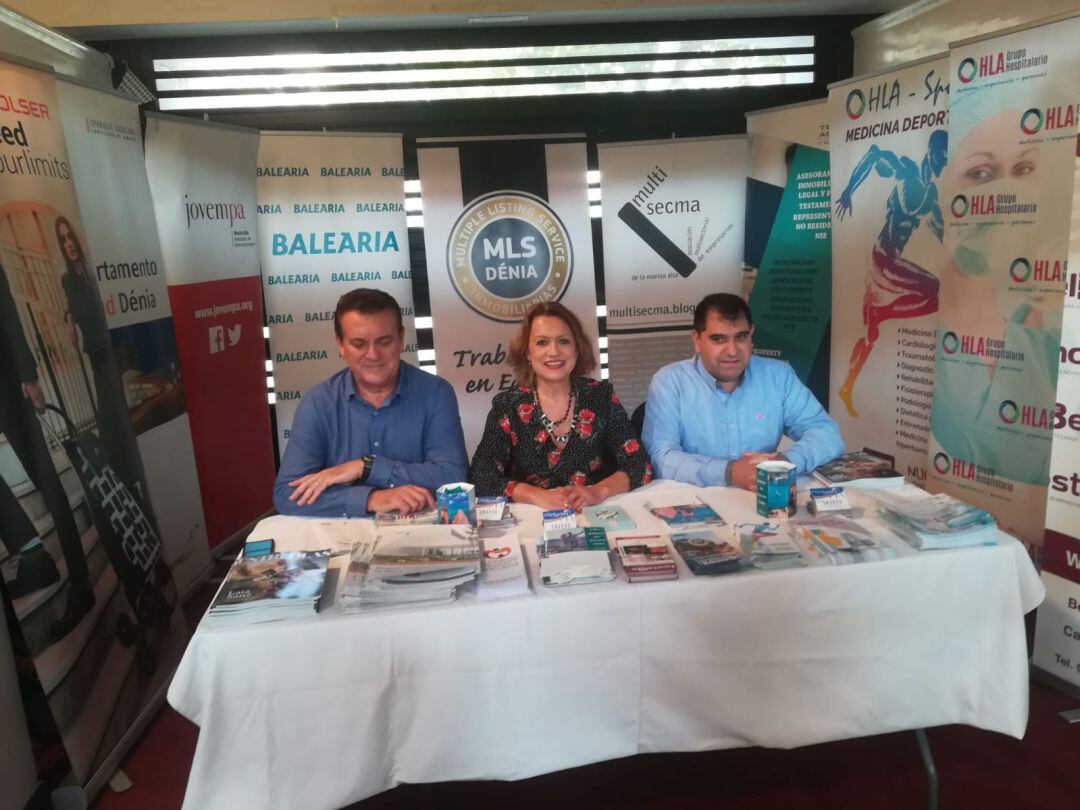 Representantes del CEDMA y de la Asociación Empresarial de Alquiler de Vivienda de Alicante.