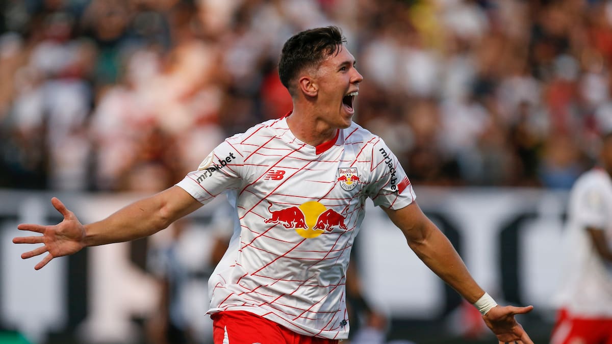 Thiago Borbas apuntala el ataque del Real Oviedo