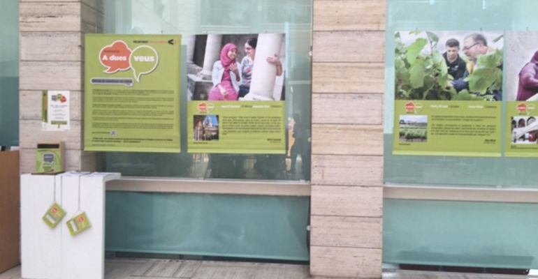 Retrats de converses en català.