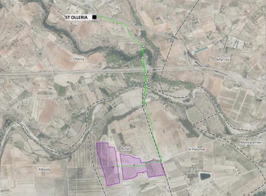 Mapa del proyecto solar donde se muestra en morado la ubicación de los paneles fotovoltaicos en Bufali y el trazado en verde de la línea de evacuación eléctrica hasta la subestación de l’Olleria