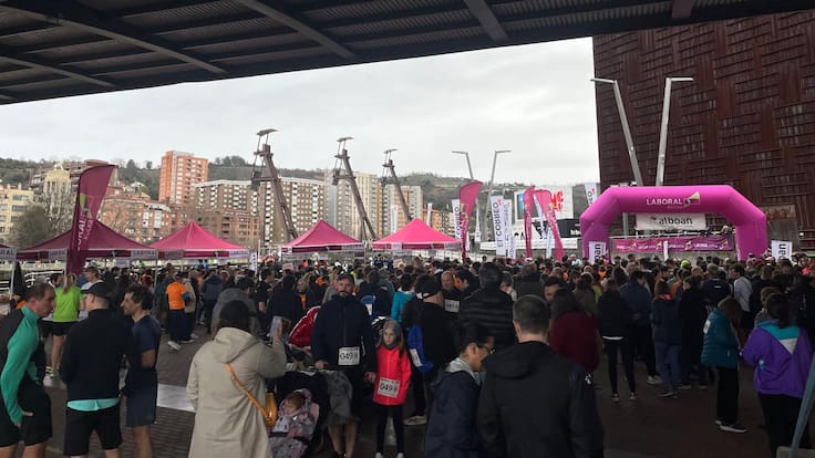 800 personas corren en Bilbao por la infancia refugiada en la primera cita del XV circuito “Corre por una Causa”