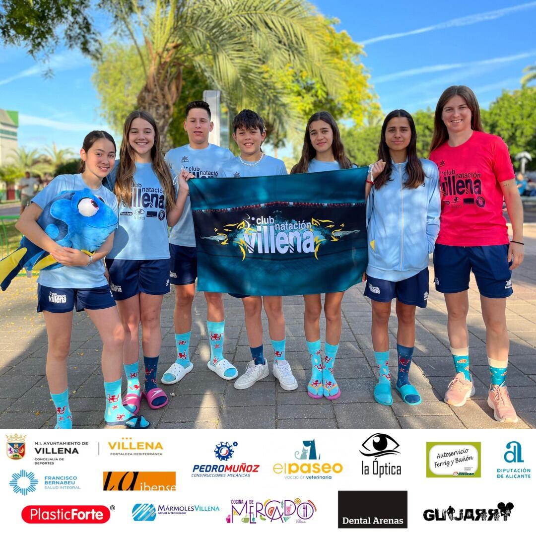 Nadadores del Club Natación Villena en Elche