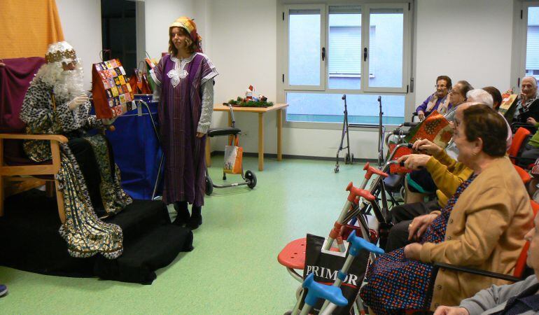 Actividades navideñas en una residencia de mayores