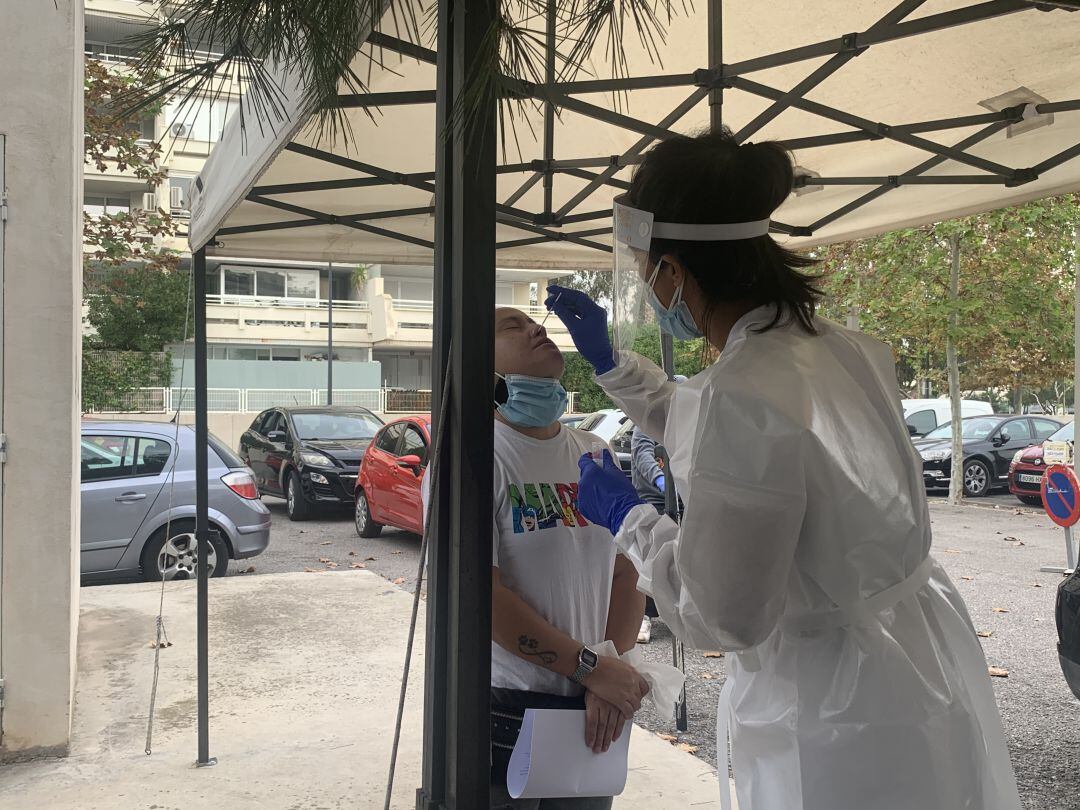 Siguen bajando los casos activos en Ibiza