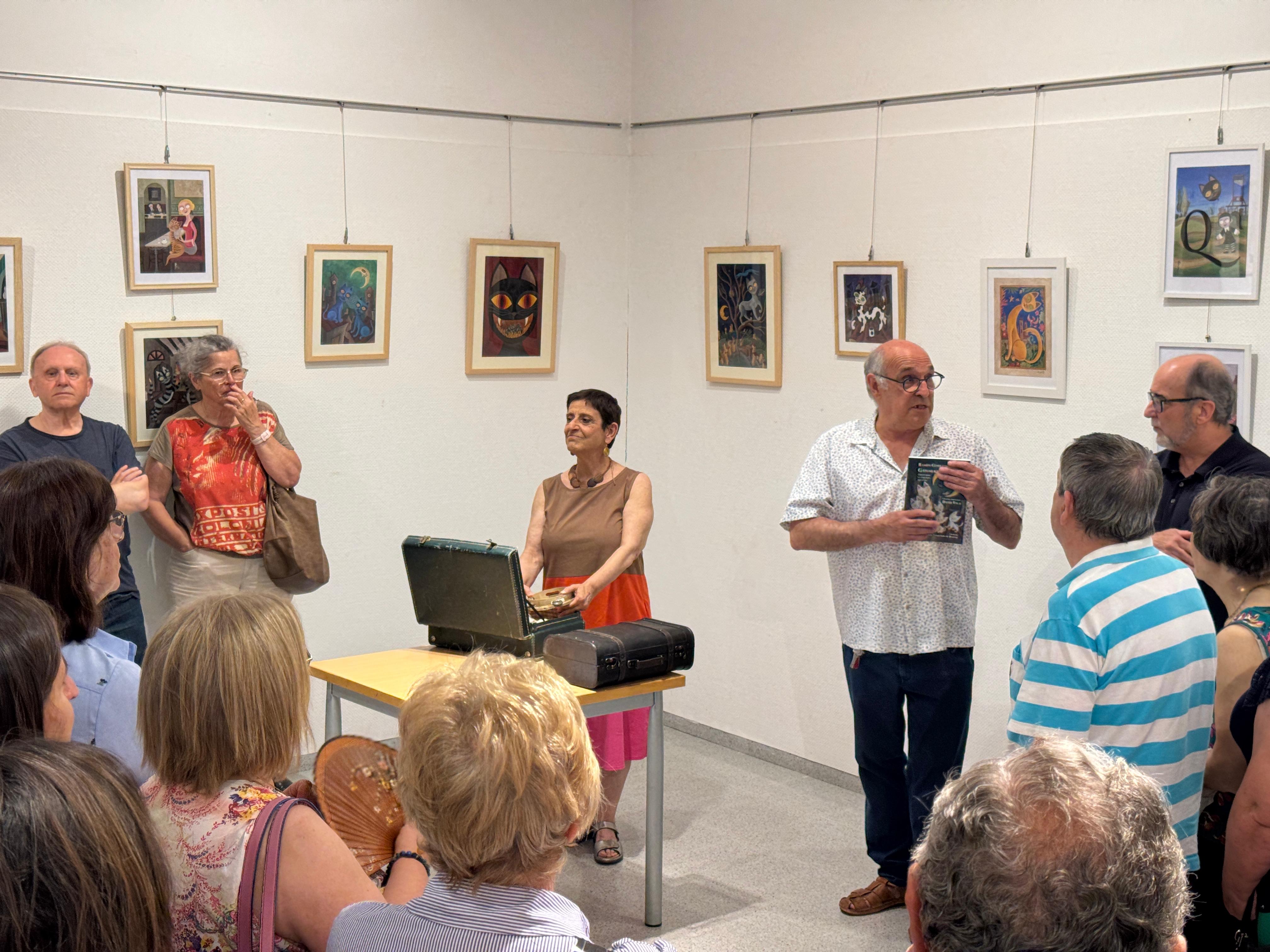 Exposición Gatomaquias con los Titiriteros.