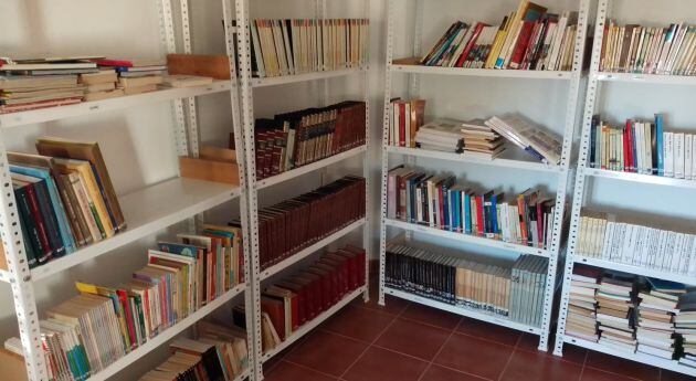 Esta biblioteca tiene ya catalogados dos mil libros.