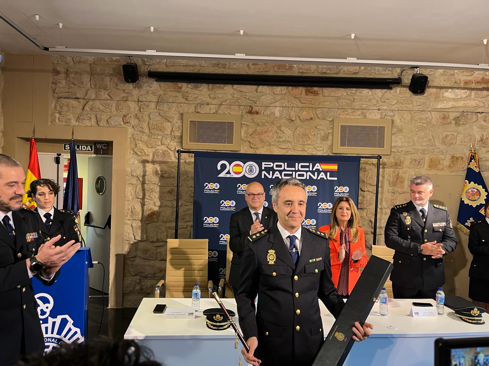 Toma de posesión de Javier Cazorla como jefe de la Policía Nacional de Linares.