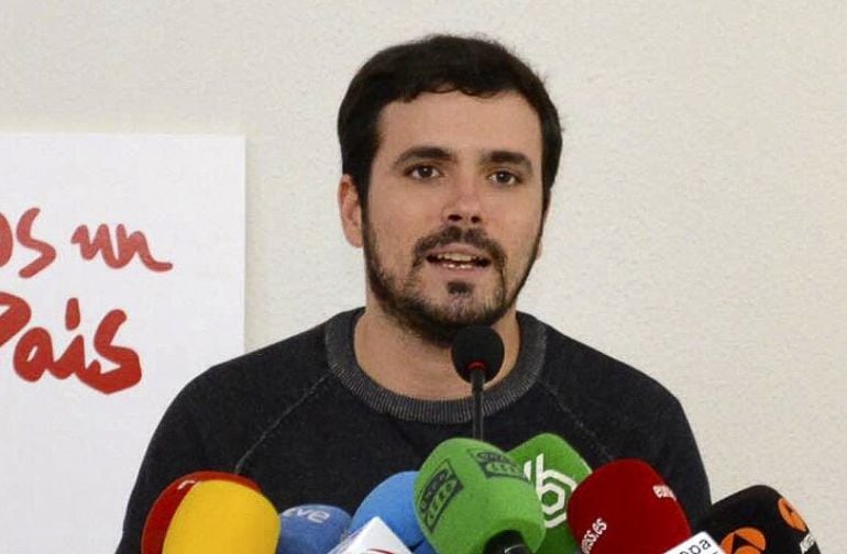 GRA178 MADRID, 04/11/2015.- Fotografía facilitada por IU del candidato de la coalición a la Presidencia del Gobierno, Alberto Garzón, que ha presentado la propuesta del partido para un nuevo Estatuto de los Trabajadores y otras medidas en materia laboral.