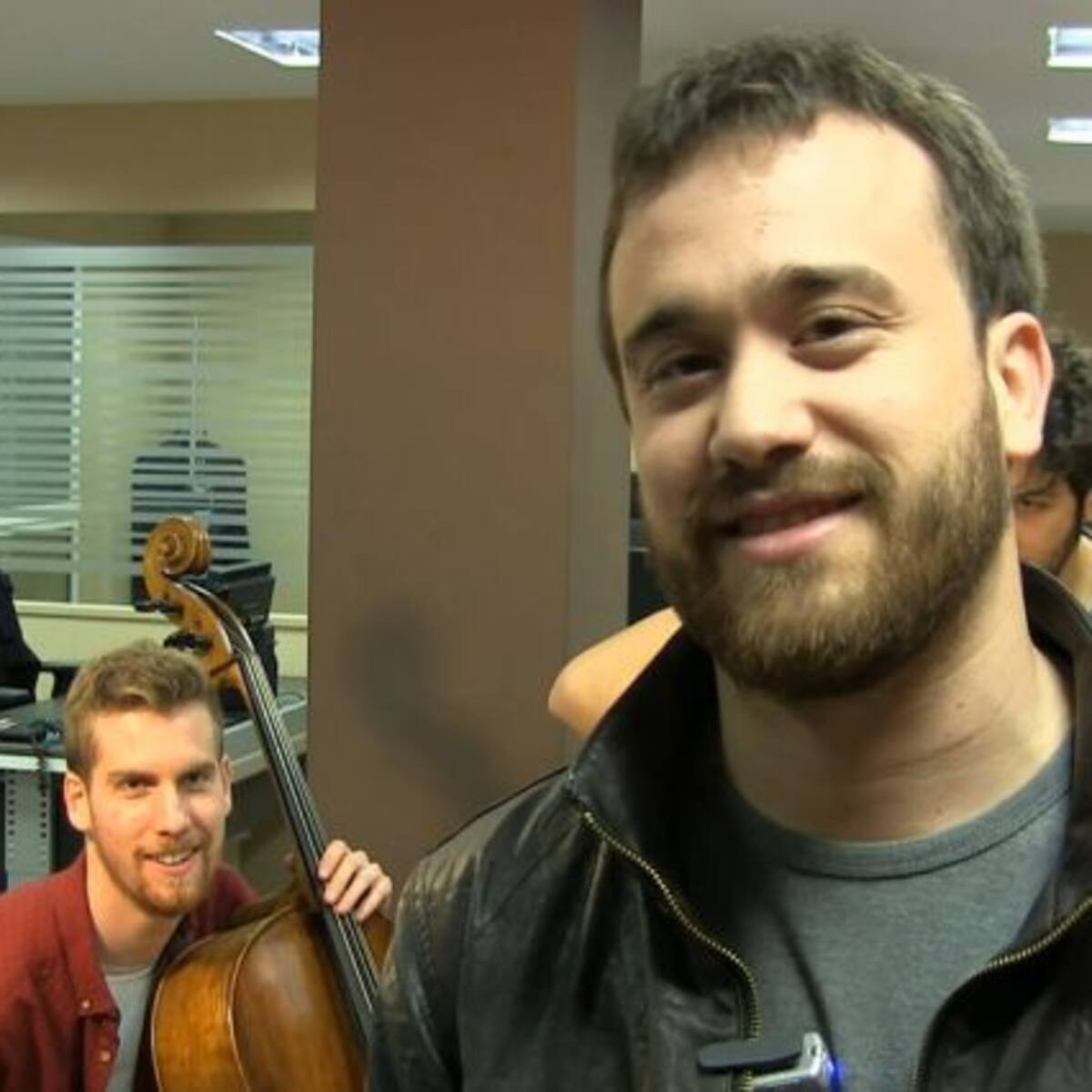 "De nuestro amor por los pasteles de carne"