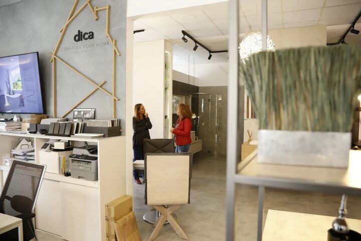 Desde la empresa municipal GISA han comenzado a pagar las ayudas a comerciantes