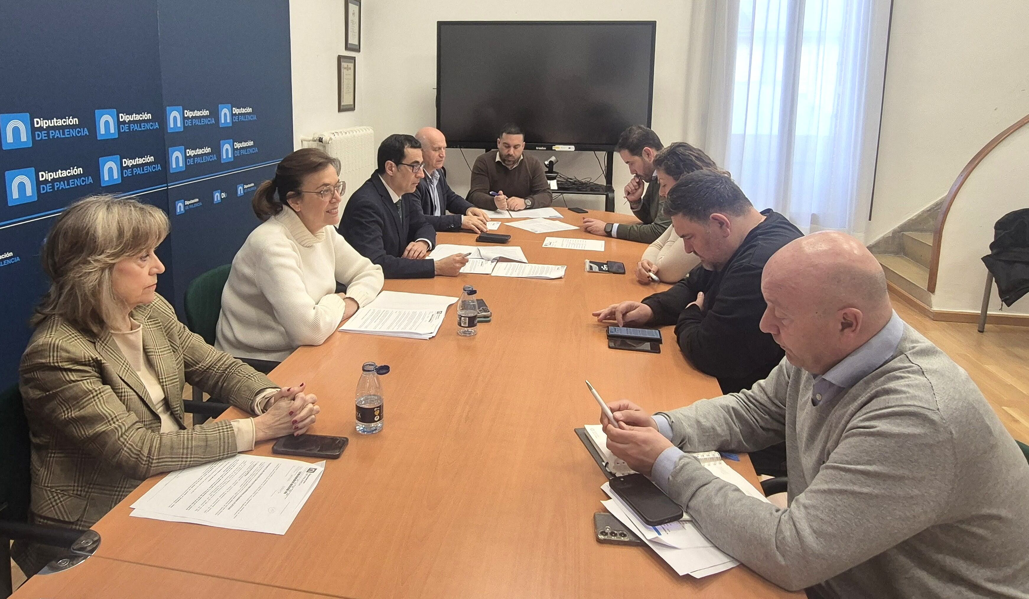 La Diputación renueva los convenios con la Universidad Popular de Palencia para impulsar la actividad educativa y social