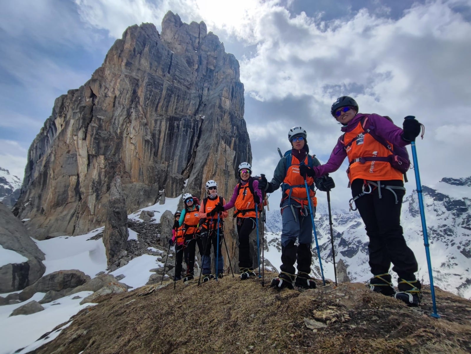 Las cinco elegidas para el Reto Pelayo Vida 2023 en sus jornadas de entrenamiento en los Alpes (Reto Pelayo).