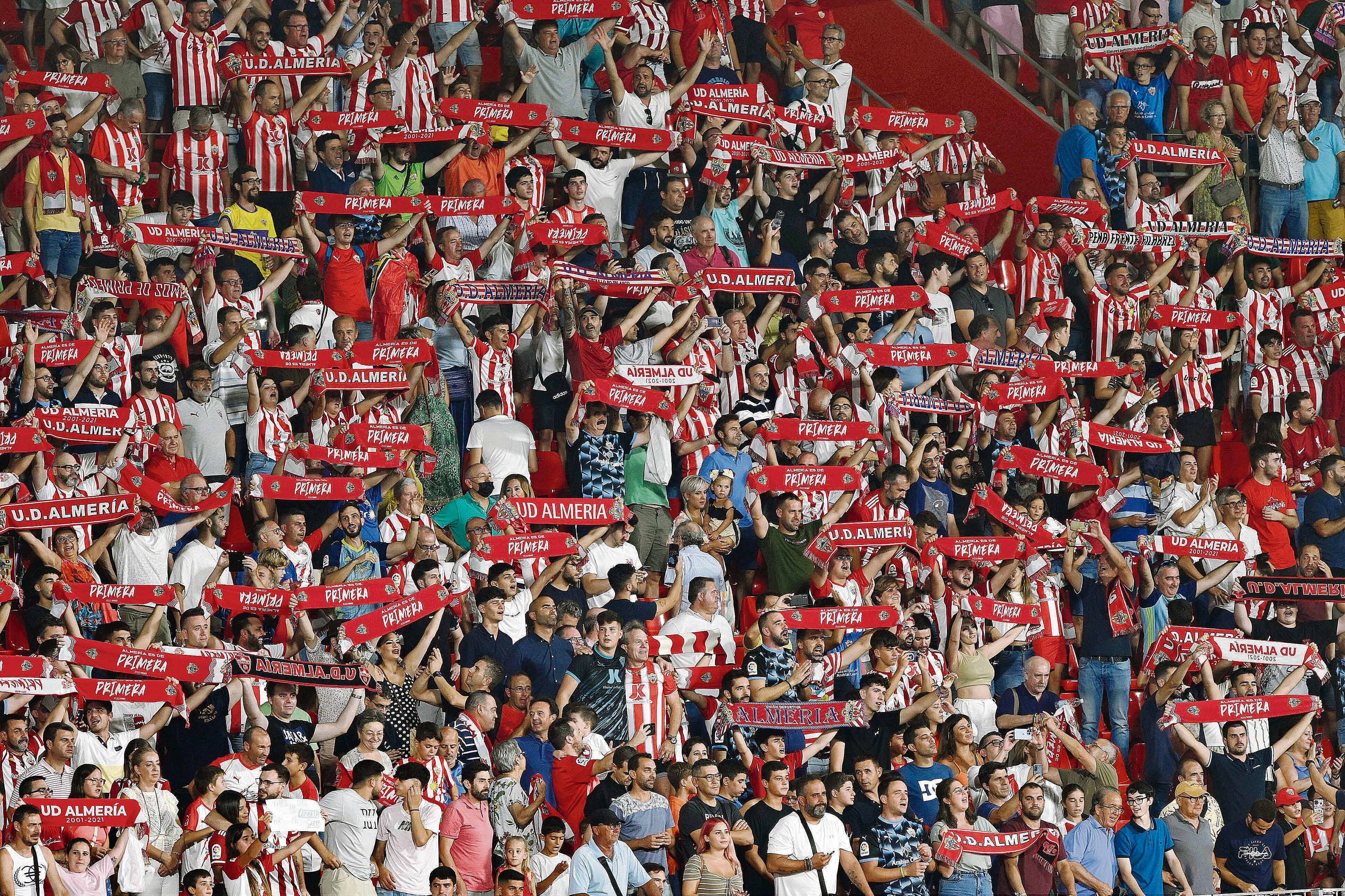 El Mediterráneo no baja de los 10.000 espectadores.