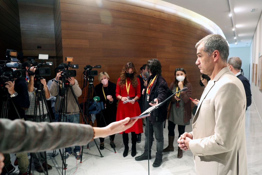  El líder de Ciudadanos en la Comunitat Valenciana, Toni Cantó,en les Corts