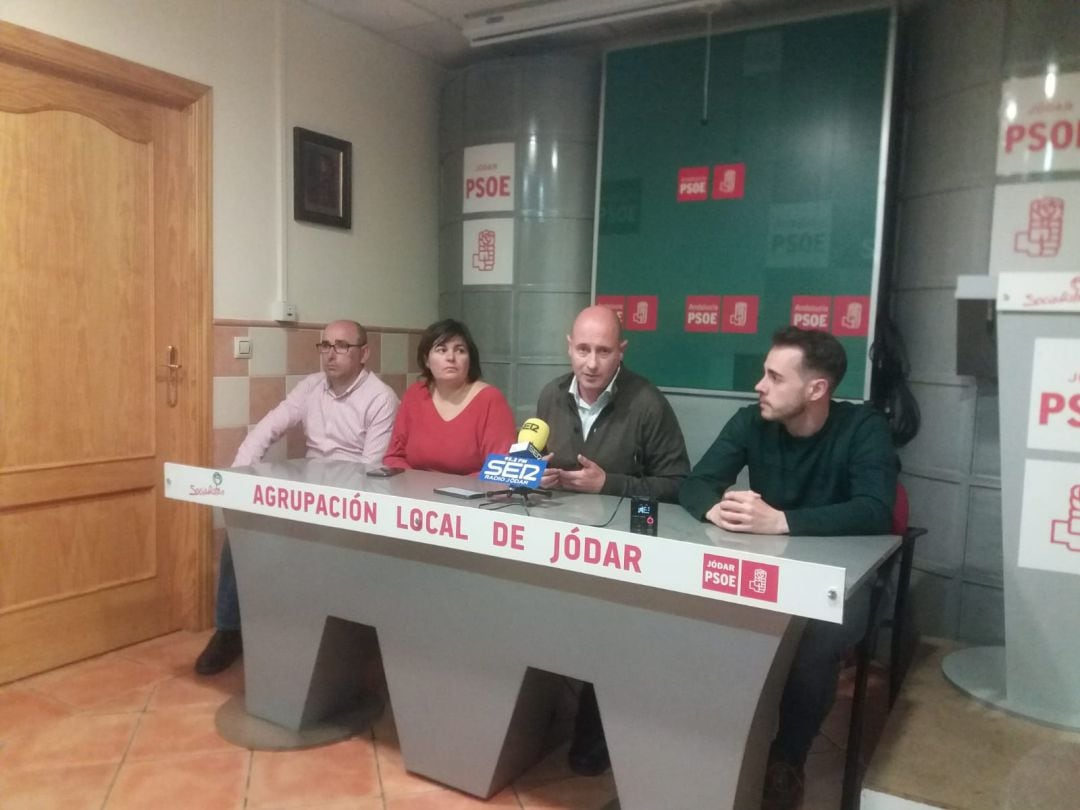 Momento de la rueda de prensa en la sede del PSOE