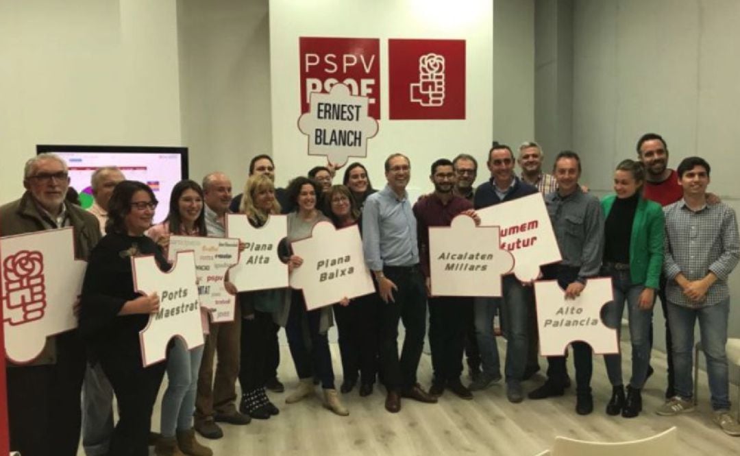 Imagen de los miembros de las comarcas y de la secretaría general del PSPV