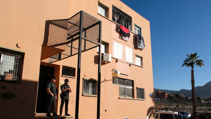 Asesinos de mujeres y niños