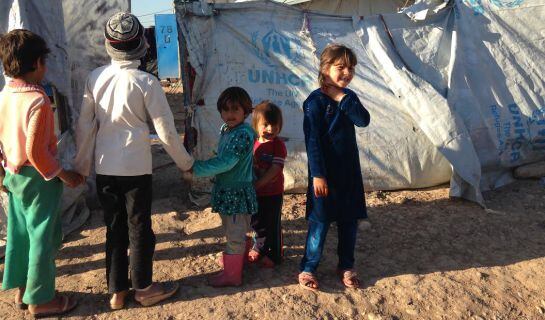 Niños en el campo de refugiados de Baharka.