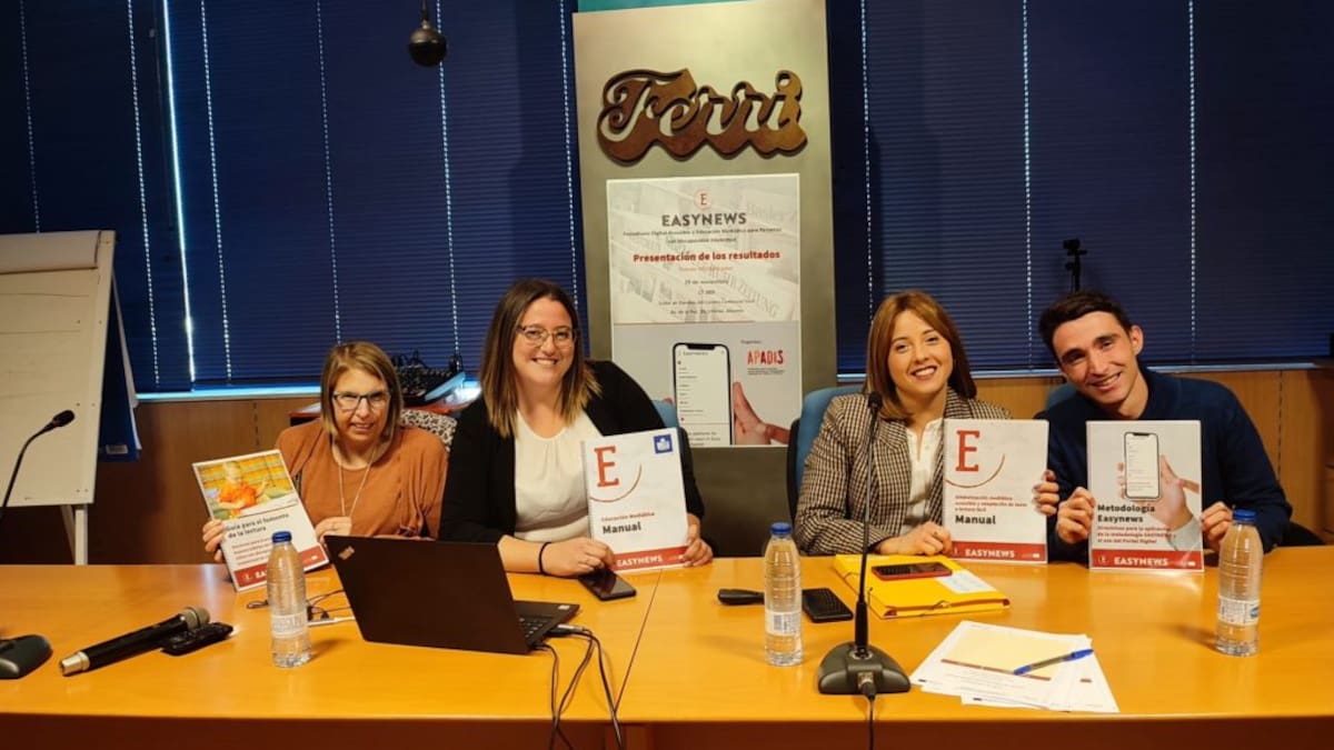 Miriam Riera y Lidia Martínez de APADIS