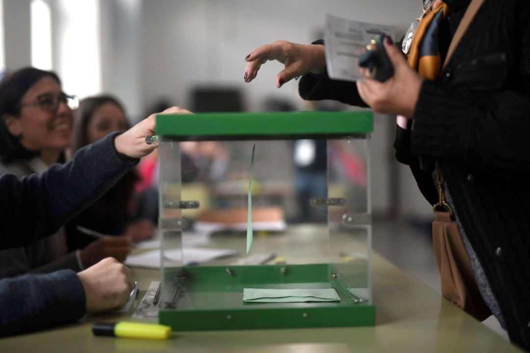 Una de las urnas en las elecciones de Córdoba.