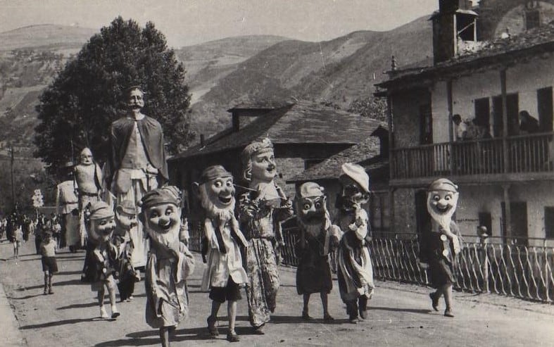 Gigantes y cabezudos de Villafranca del Bierzo