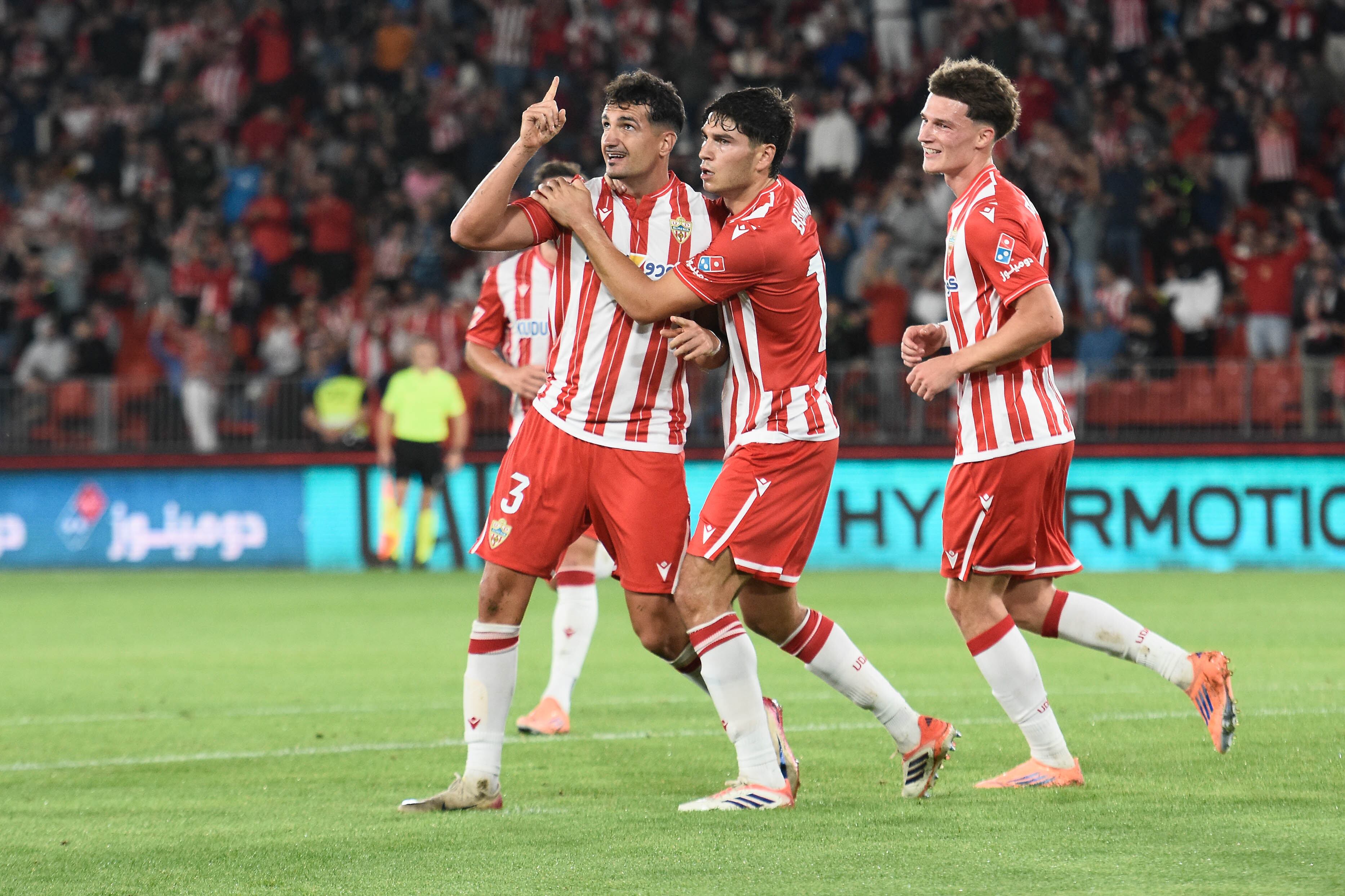 Álex Muñoz celebra su gol al Eibar en el partido de la 12ª jornada de Liga.
