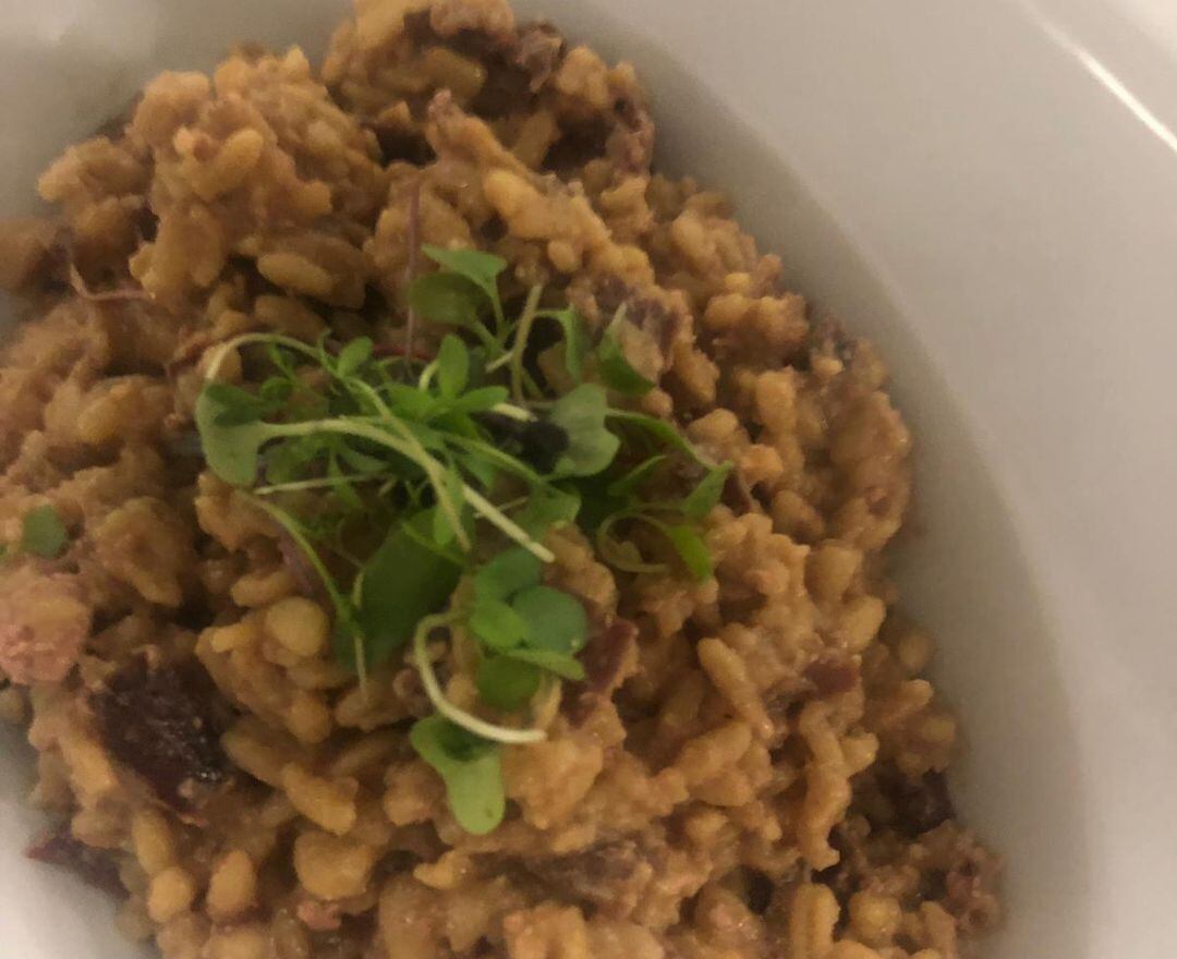 Entrecot con puré de patata y mermelada de pimientos