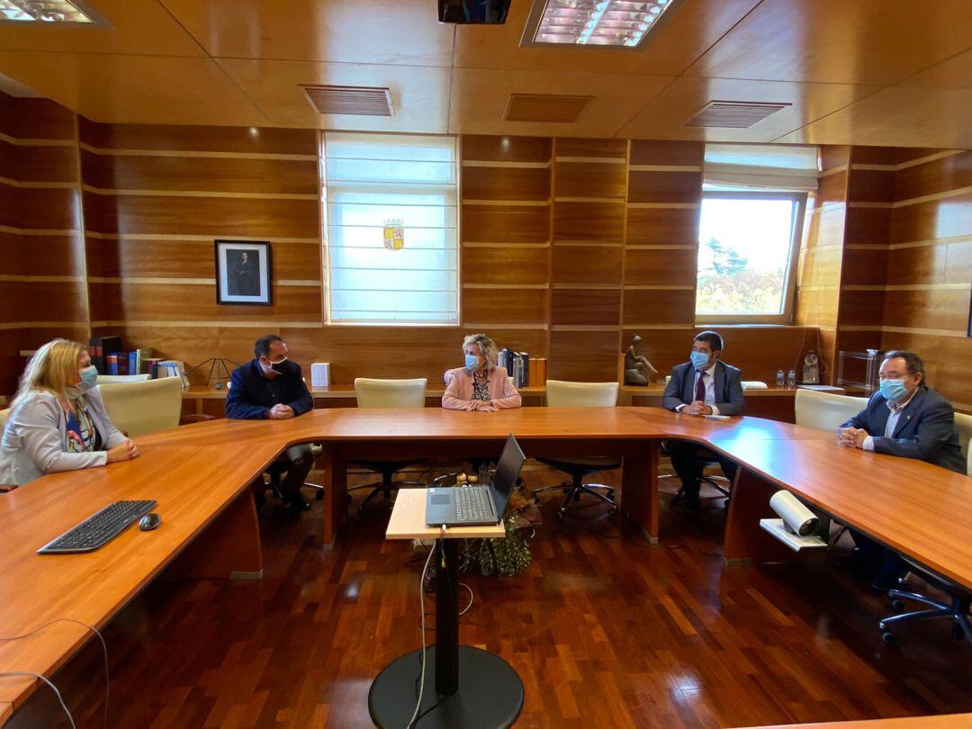 Reunión en la Junta