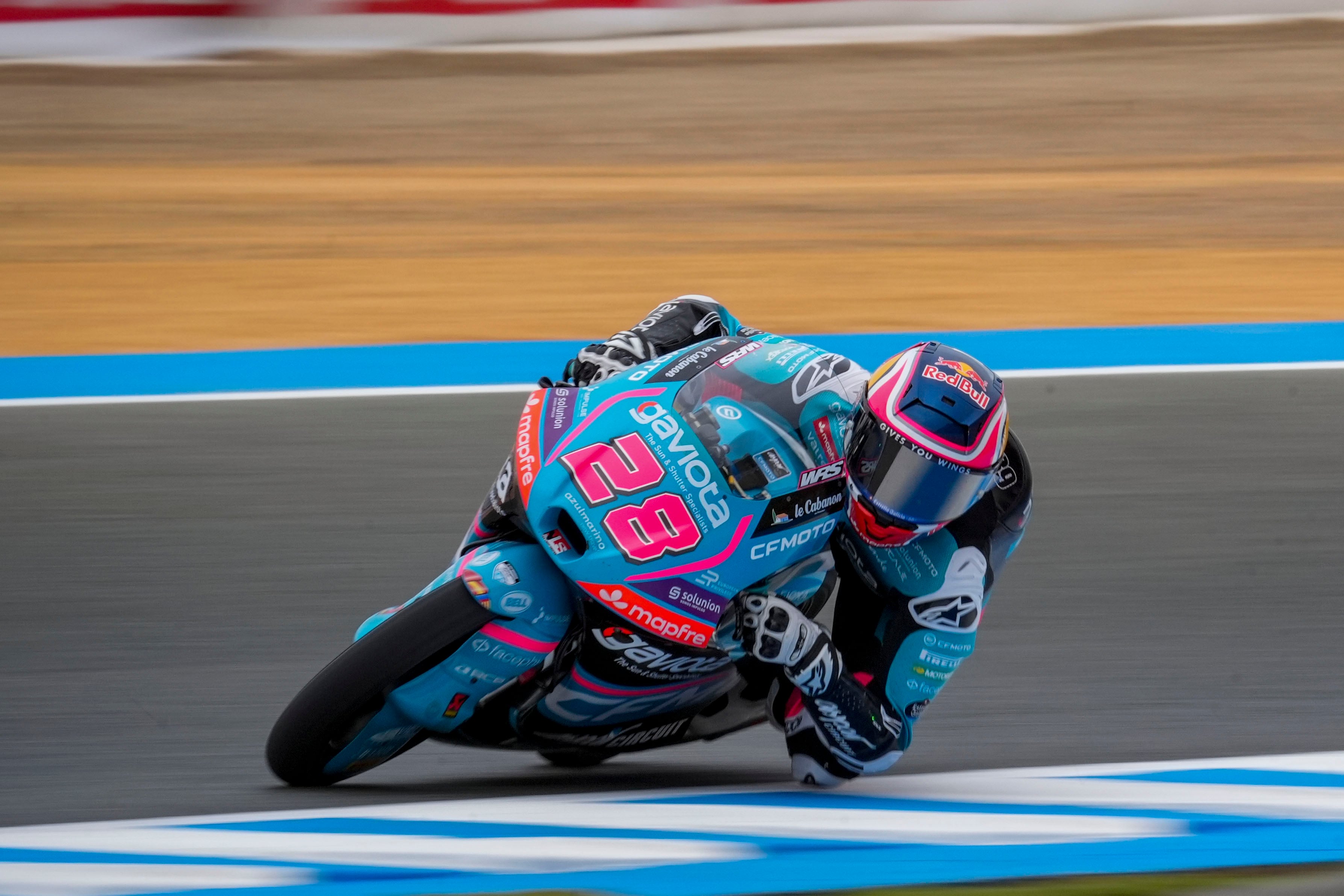 El piloto español de Moto3 Máximo Quiles durante el primer día de entrenamientos del Gran Premio de España en el Circuito de Jerez-Ángel Nieto. EFE/Román Ríos