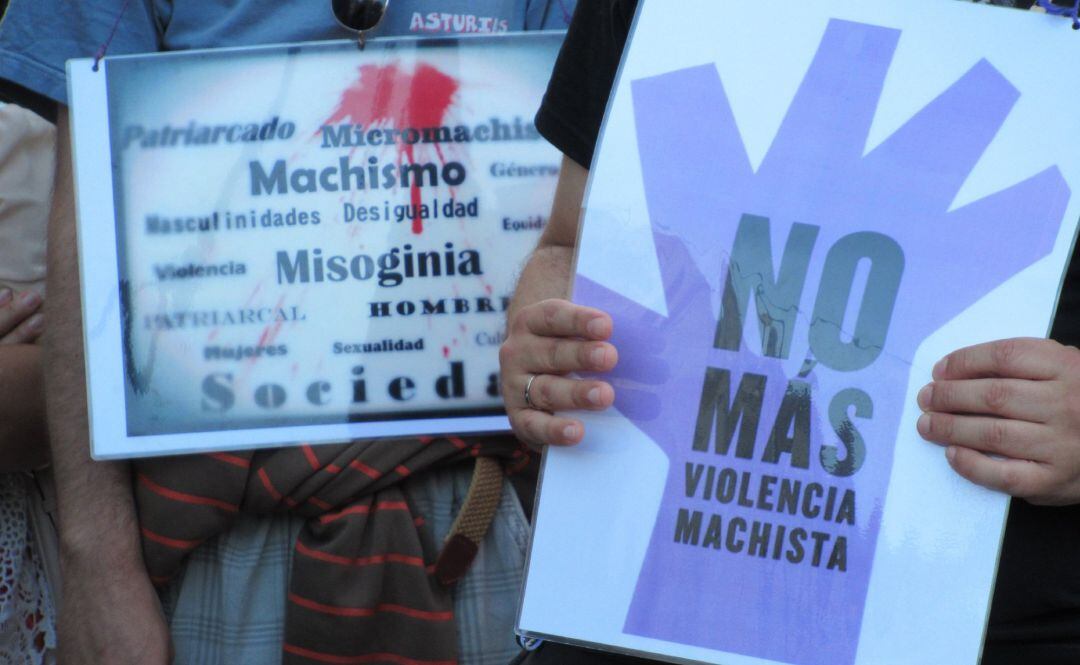 Cartel contra la violencia machista.