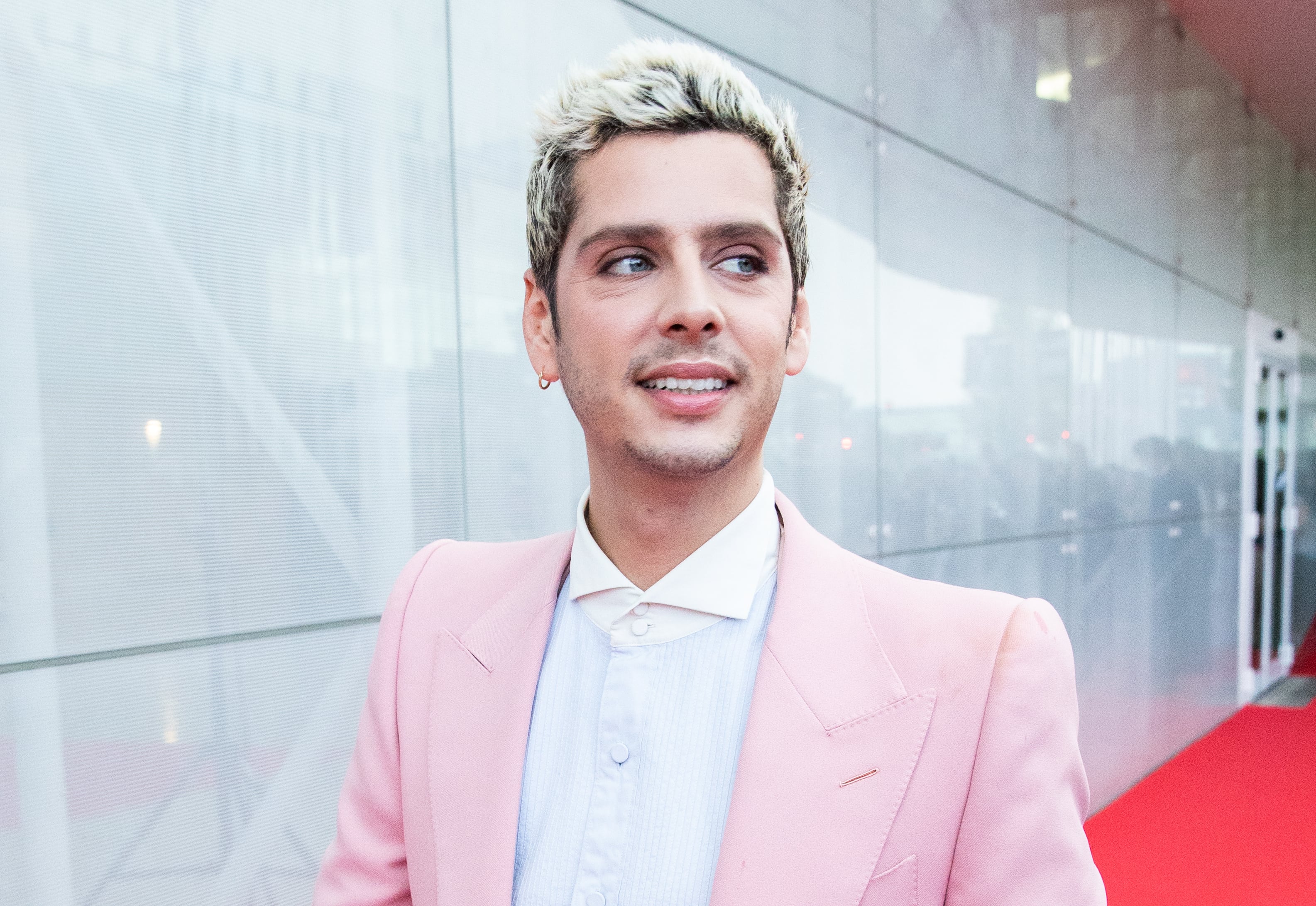 Eduardo Casanova, en los premios Platino 2022 (Photo by Aldara Zarraoa/Getty Images)