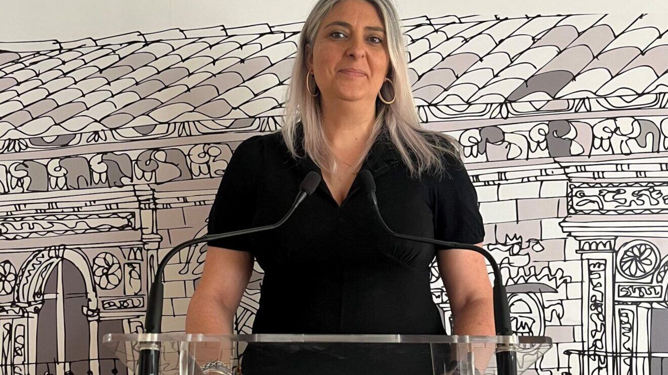 Ginesa López en una rueda de prensa