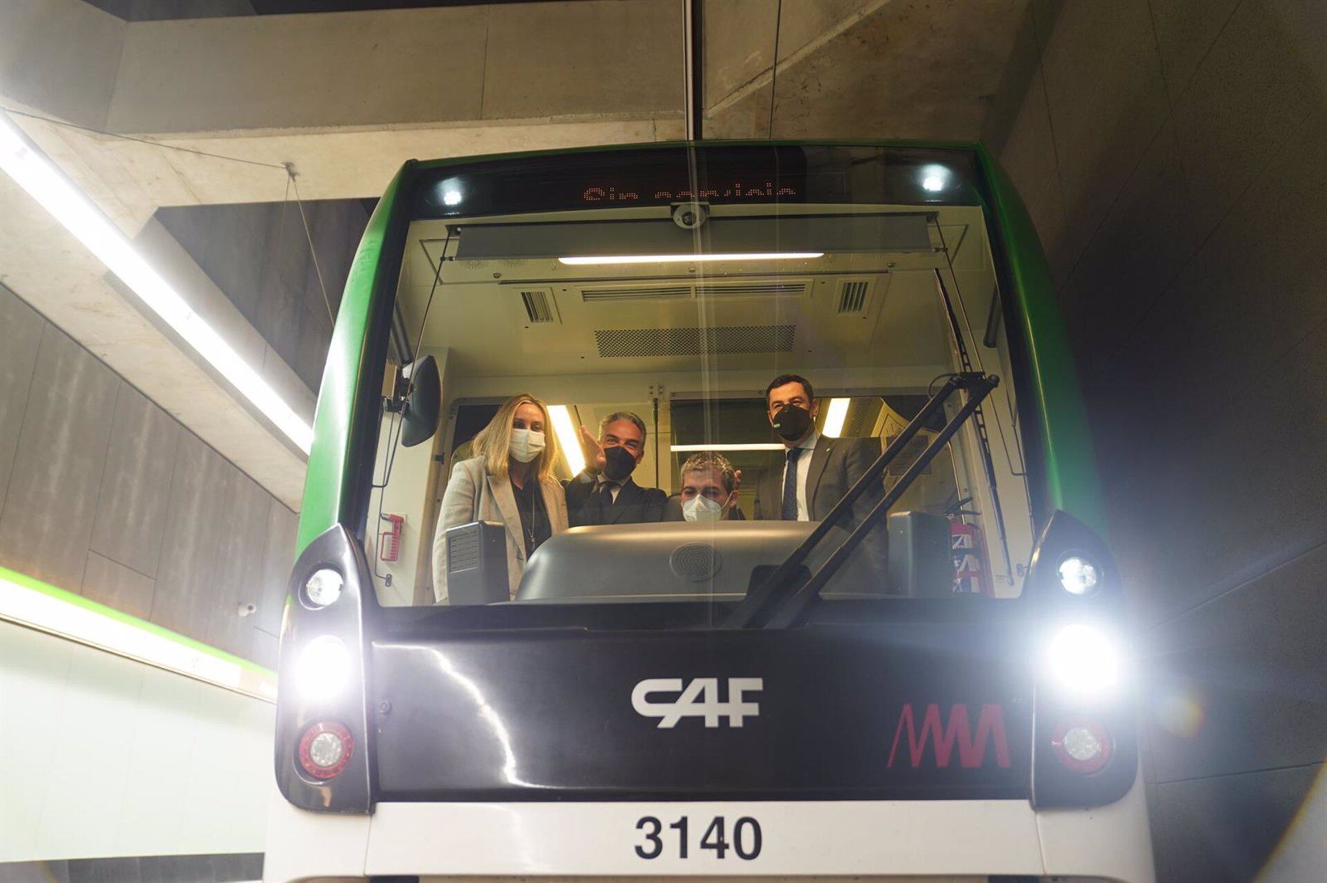 Carazo, Bendodo y Moreno en el metro de Málaga