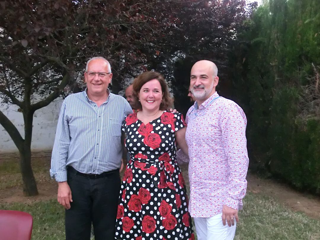 Los alcaldes de La Xara y Jesús Pobre, Maite Pérez Conejero y Javier Scotto, con el munícipe de Dénia, Vicent Grimalt.