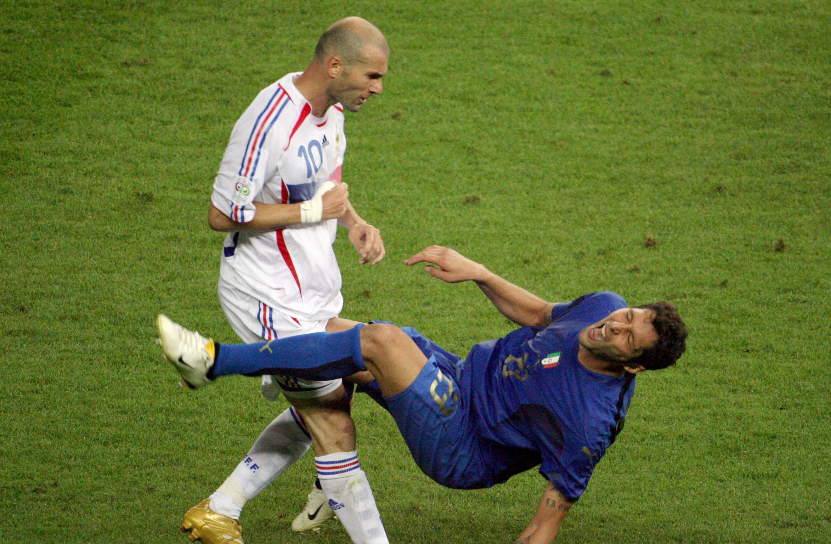 Zidane en el momento del cabezazo a Materazzi en el Mundial de Alemania 2006.