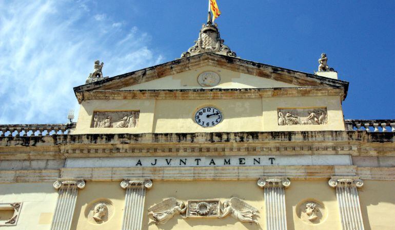 Façana de l'ajuntament de Tarragona.