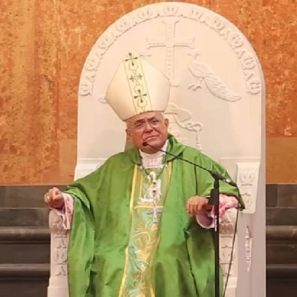 "Perdone Sra. Ministra.."