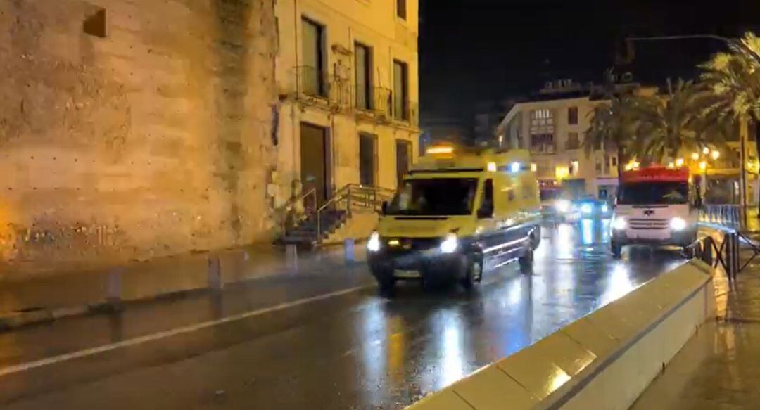 Policía y Ambulancias