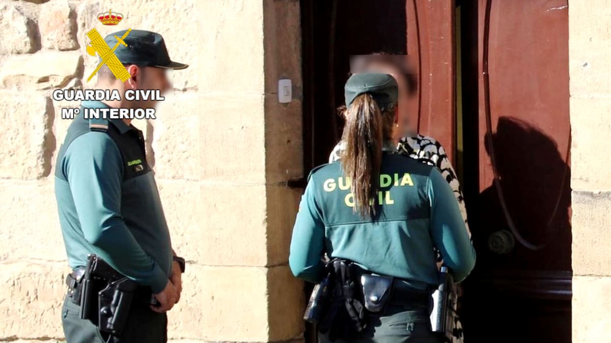 Investigado un hombre de 31 años que sacó más de 5.000 euros de su abuela del banco sin su consentimiento