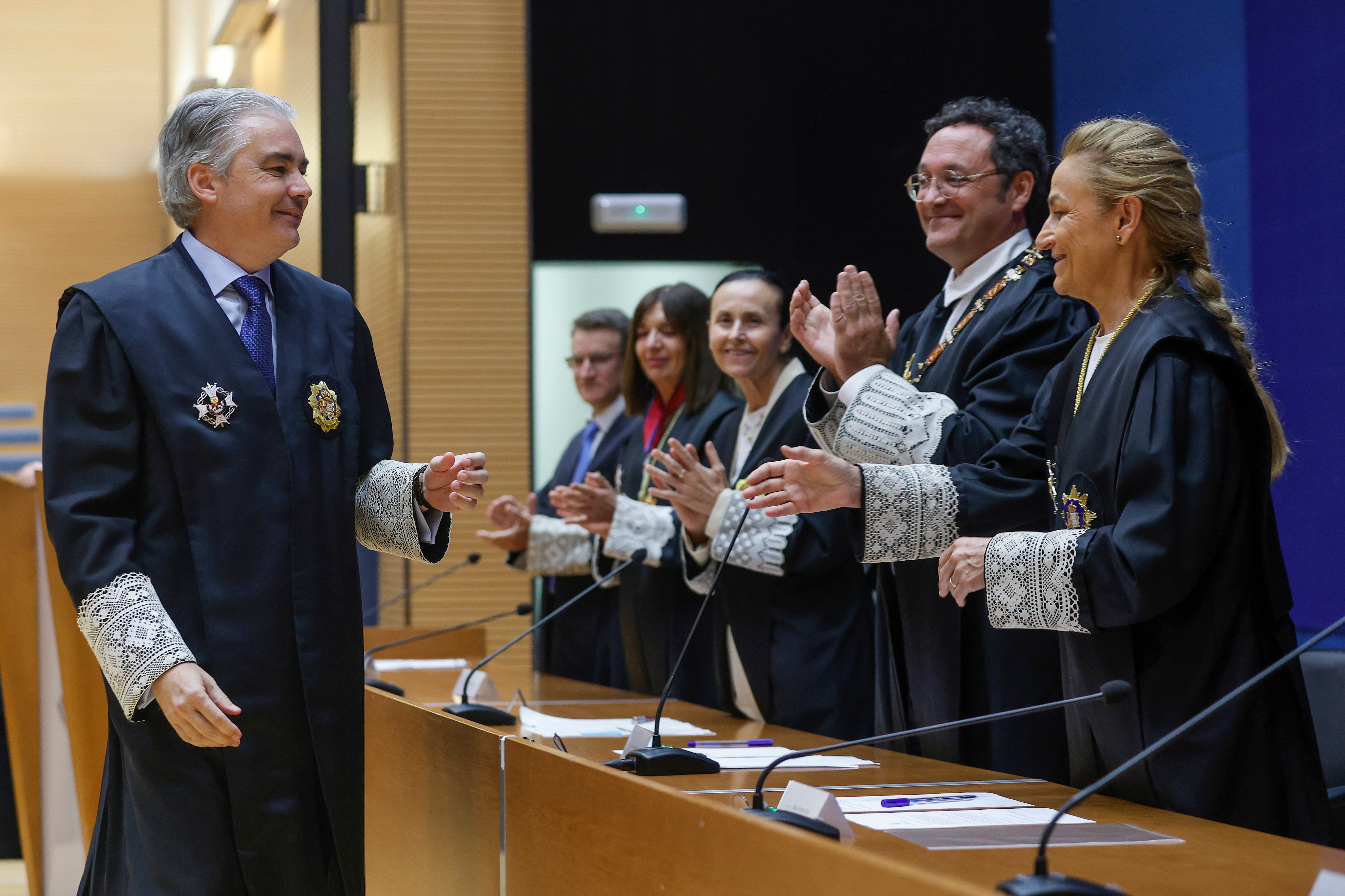 El fiscal general del Estado, Álvaro García Ortiz (2º d), preside el acto de toma de posesión de José Francisco Ortiz Navarro (i) como nuevo fiscal superior de la Fiscalía de la Comunitat Valenciana