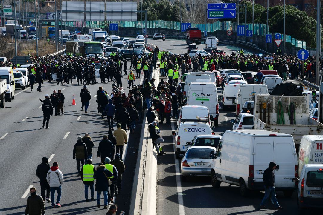 Rodríguez Sardinero: "El sector del taxi está pretendiendo regular los VTC"
