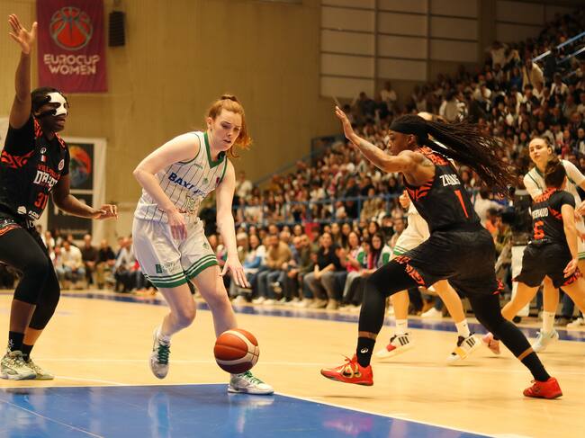 Imagen del Baxi-Villeneuve d´Ascq de la ida de la final de Eurocup en A Malata (foto: Mariño / Cadena SER)